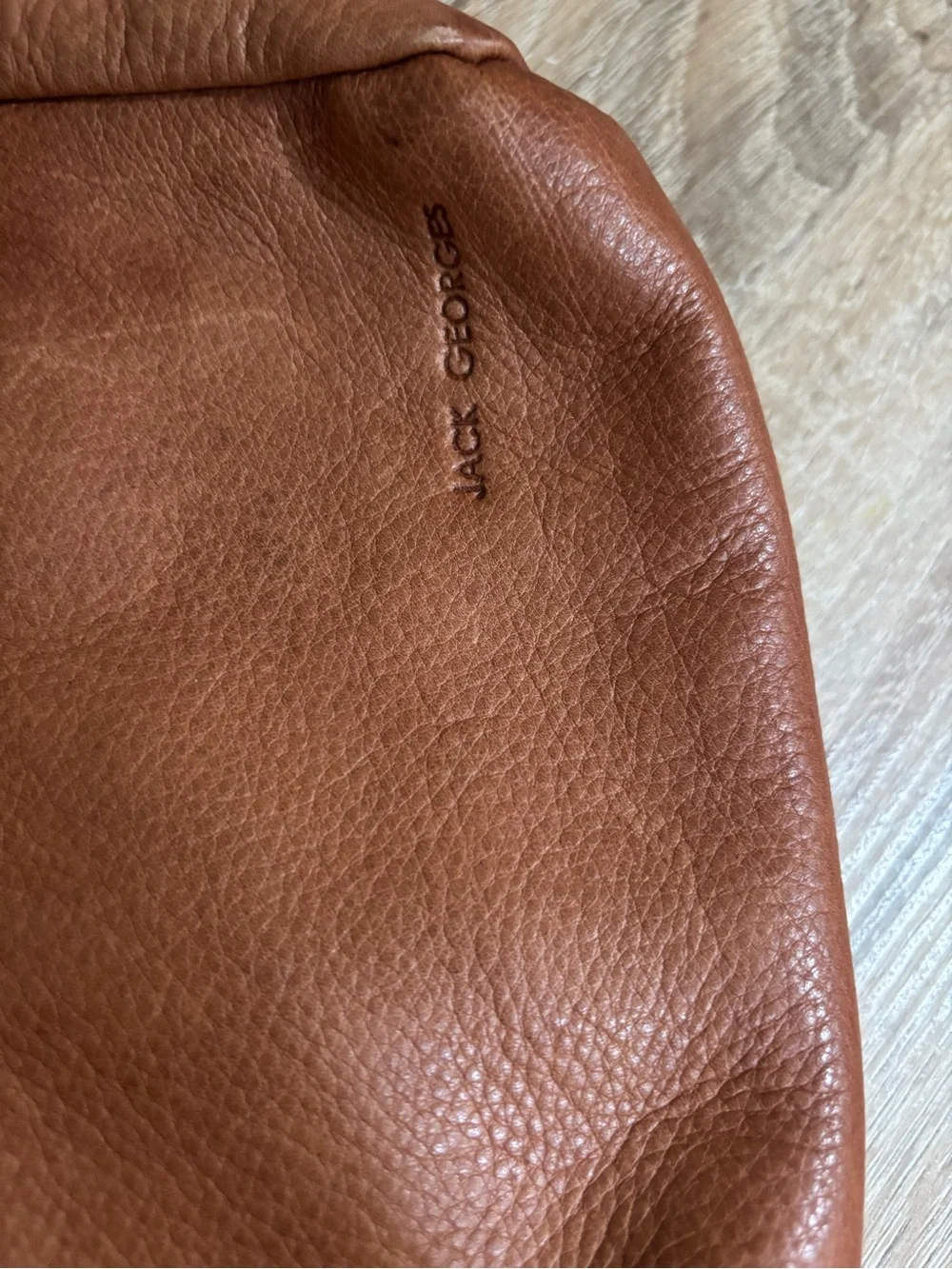 NWOT Women's Jack George Slim Crossbody in Honey Leather with Front Zip Pocket